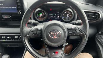 Toyota Yaris 1.5 Hybrid GR Sport 5dr CVT