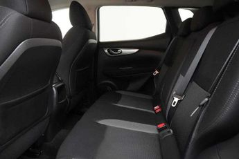 Nissan Qashqai 1.2 DiG-T N-Connecta 5dr Xtronic