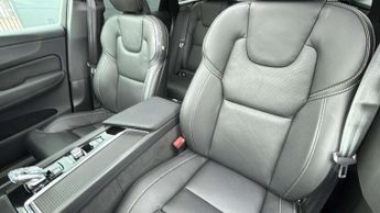 Volvo XC60 2.0 B5P Ultra Black Edition 5dr AWD Geartronic