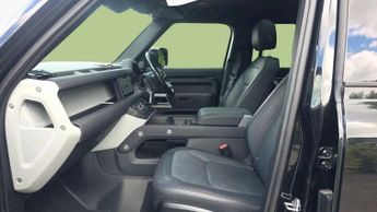 Land Rover Defender 3.0 D300 X-Dynamic SE 110 5dr Auto