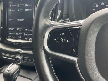 Volvo XC60 2.0 T6 [310] R DESIGN Pro 5dr AWD Geartronic