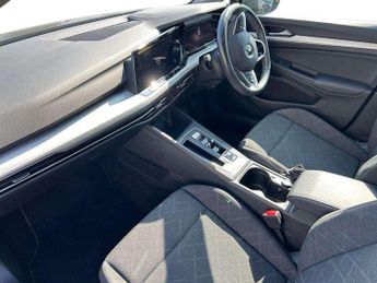 Volkswagen Golf 1.0 eTSI Life 5dr DSG