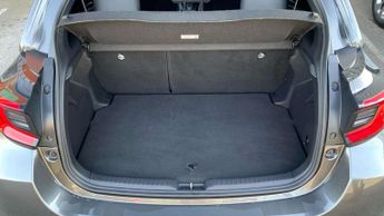 Toyota Yaris 1.5 Hybrid Excel 5dr CVT