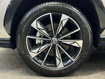 MG HS 1.5 T-GDI SE 5dr DCT