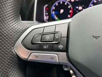 Volkswagen T-Roc 1.5 TSI R-Line 5dr DSG