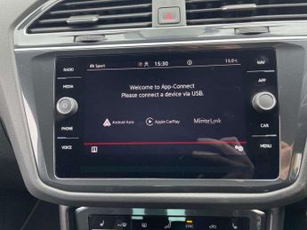 Volkswagen Tiguan 2.0 TDI R-Line 5dr DSG