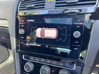 Volkswagen Golf 1.5 TSI EVO 150 R-Line 5dr DSG