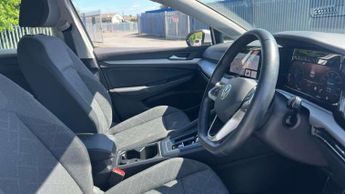 Volkswagen Golf 1.5 eTSI 150 Life 5dr DSG