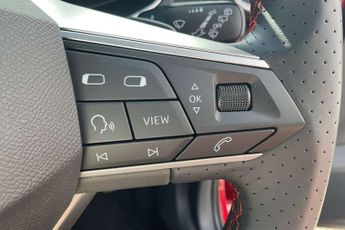 SEAT Leon 1.5 eTSI 150 FR Black Edition 5dr DSG [DAP]