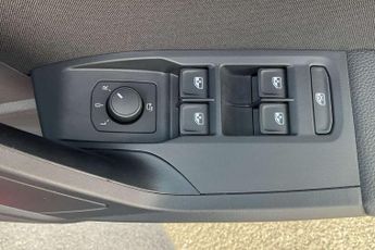 SEAT Leon 1.5 eTSI 150 FR Black Edition 5dr DSG [DAP]