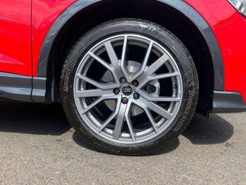 Audi Q3 35 TFSI Black Edition 5dr S Tronic [20" Alloy]