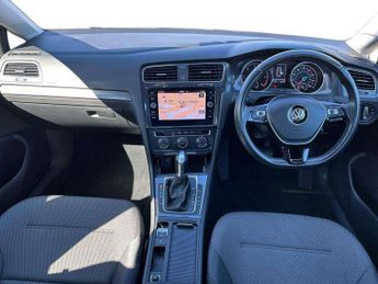 Volkswagen Golf 1.6 TDI SE [Nav] 5dr DSG