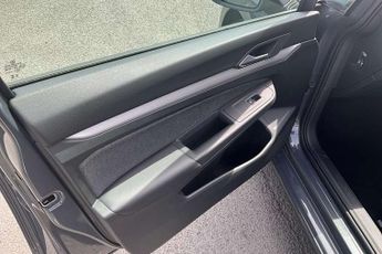Volkswagen Golf 1.5 eTSI 150 Life 5dr DSG