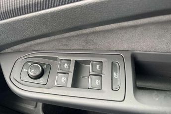 Volkswagen Golf 2.0 TDI 150 R-Line 5dr DSG