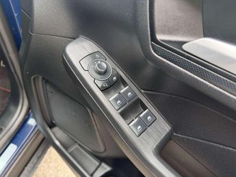 Ford Kuga 2.5 FHEV ST-Line X Edition 5dr CVT