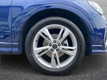 Audi Q3 35 TFSI S Line 5dr S Tronic [Leather]