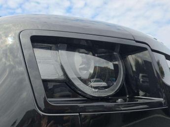 Land Rover Defender 3.0 D250 HSE 90 3dr Auto
