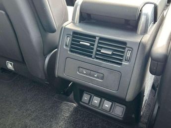 Land Rover Discovery 3.0 D300 Dynamic HSE 5dr Auto