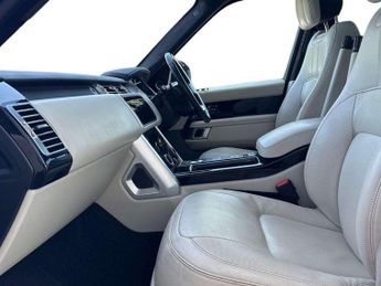 Land Rover Range Rover 3.0 D300 Westminster Black 4dr Auto