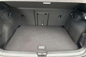 Volkswagen Golf 1.5 eTSI 150 R-Line 5dr DSG