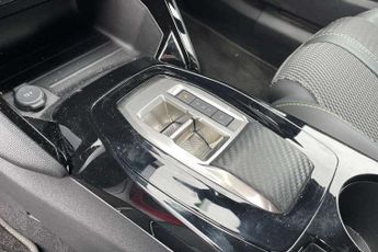 Peugeot 2008 1.2 Hybrid 136 GT 5dr e-DSC6