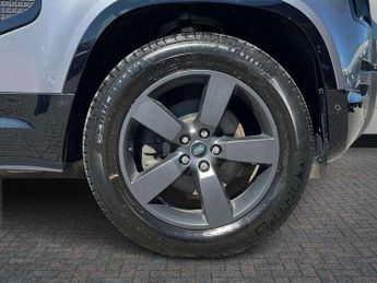 Land Rover Defender 3.0 D250 X-Dynamic HSE 90 3dr Auto