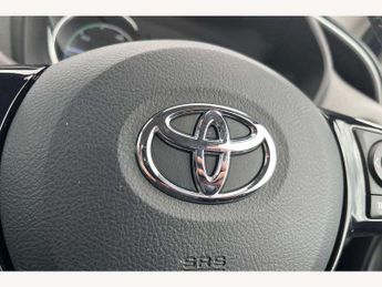 Toyota Yaris 1.5 Hybrid Icon Tech 5dr CVT