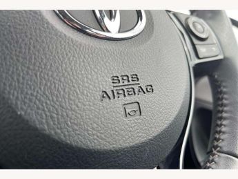 Toyota Yaris 1.5 Hybrid Icon Tech 5dr CVT