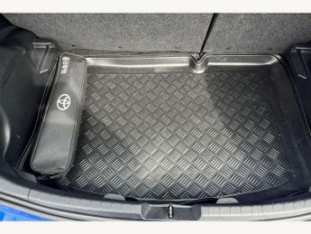 Toyota Yaris 1.5 Hybrid Icon Tech 5dr CVT