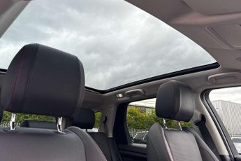 Land Rover Discovery Sport 1.5 P300e R-Dynamic HSE 5dr Auto [5 Seat]