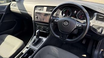 Volkswagen Golf 99kW e-Golf 35kWh 5dr Auto