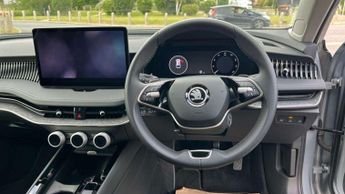 Skoda Superb 1.5 TSI iV SE L DSG 5dr