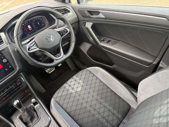 Volkswagen Tiguan 2.0 TDI R-Line 5dr DSG