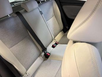 Toyota Yaris 1.5 Hybrid Excel 5dr CVT