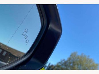 Lexus Lbx 1.5 Premium Plus 5dr E-CVT