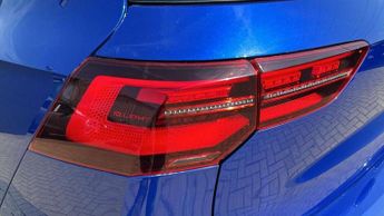 Volkswagen Golf R 2.0 TSI 320 R 4Motion 5dr DSG