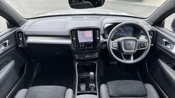 Volvo XC40 2.0 B4P Plus Dark 5dr Auto