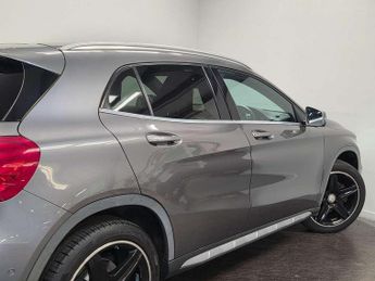 Mercedes-Benz GLA GLA 220d 4Matic AMG Line 5dr Auto [Premium]