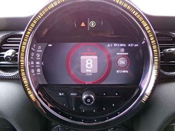 MINI Hatchback 1.5 Cooper Exclusive 5dr Auto [Comfort/Nav Pack]