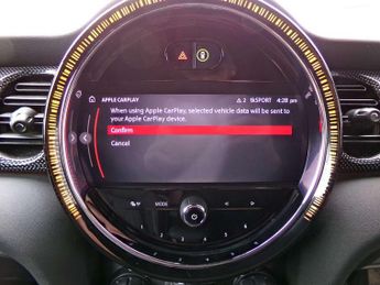 MINI Hatchback 1.5 Cooper Exclusive 5dr Auto [Comfort/Nav Pack]