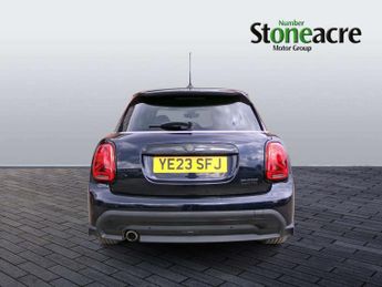MINI Hatchback 1.5 Cooper Exclusive 5dr Auto [Comfort/Nav Pack]