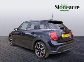 MINI Hatchback 1.5 Cooper Exclusive 5dr Auto [Comfort/Nav Pack]