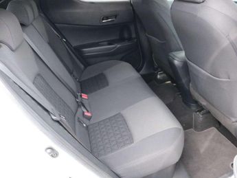 Toyota C-HR 1.8 Hybrid Design 5dr CVT