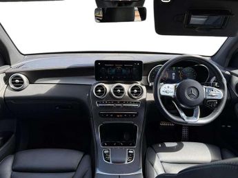 Mercedes-Benz GLC GLC 300e 4Matic AMG Line Premium 5dr 9G-Tronic