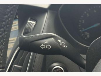 Ford Focus 1.0 EcoBoost 125 Titanium 5dr Auto