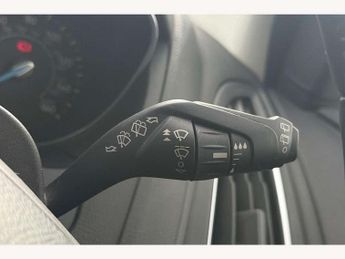 Ford Focus 1.0 EcoBoost 125 Titanium 5dr Auto