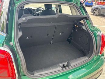 MINI Hatchback 1.5 Cooper Classic 5dr Auto