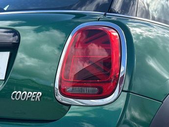 MINI Hatchback 1.5 Cooper Classic 5dr Auto
