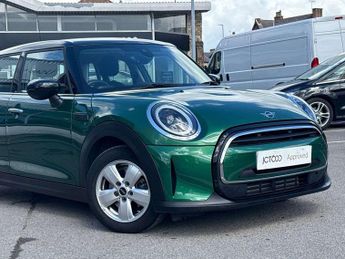MINI Hatchback 1.5 Cooper Classic 5dr Auto