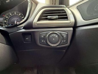 Ford Mondeo Vignale 2.0 TDCi 210 5dr Powershift